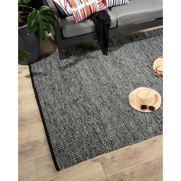 Freya Outdoor Rug - Black/White - Image 8