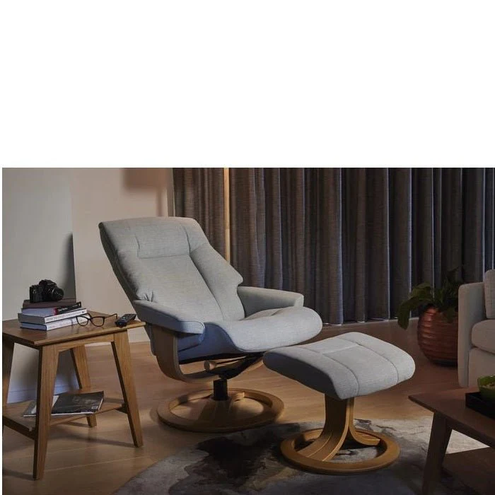 La-Z-Boy Atlanta Recliner + Footstool in Premium Aurora Leather - Image 5