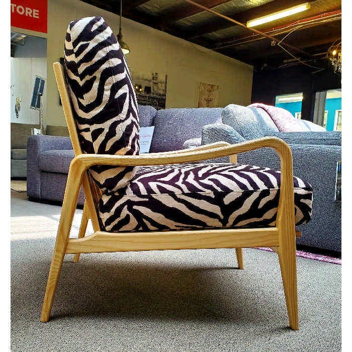 Lucca Occasional Armchair - Custom-made - Image 9
