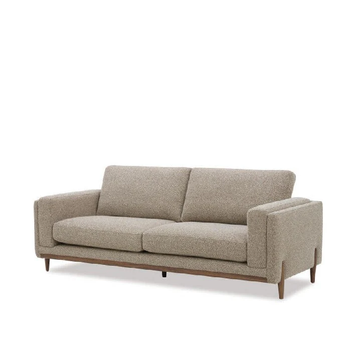 Nash Lounge Suite - Image 4